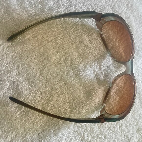 Oakley Dangerous 05-335 Brown/Green Striped Plastic Sunglasses, non-prescription - Picture 9 of 11